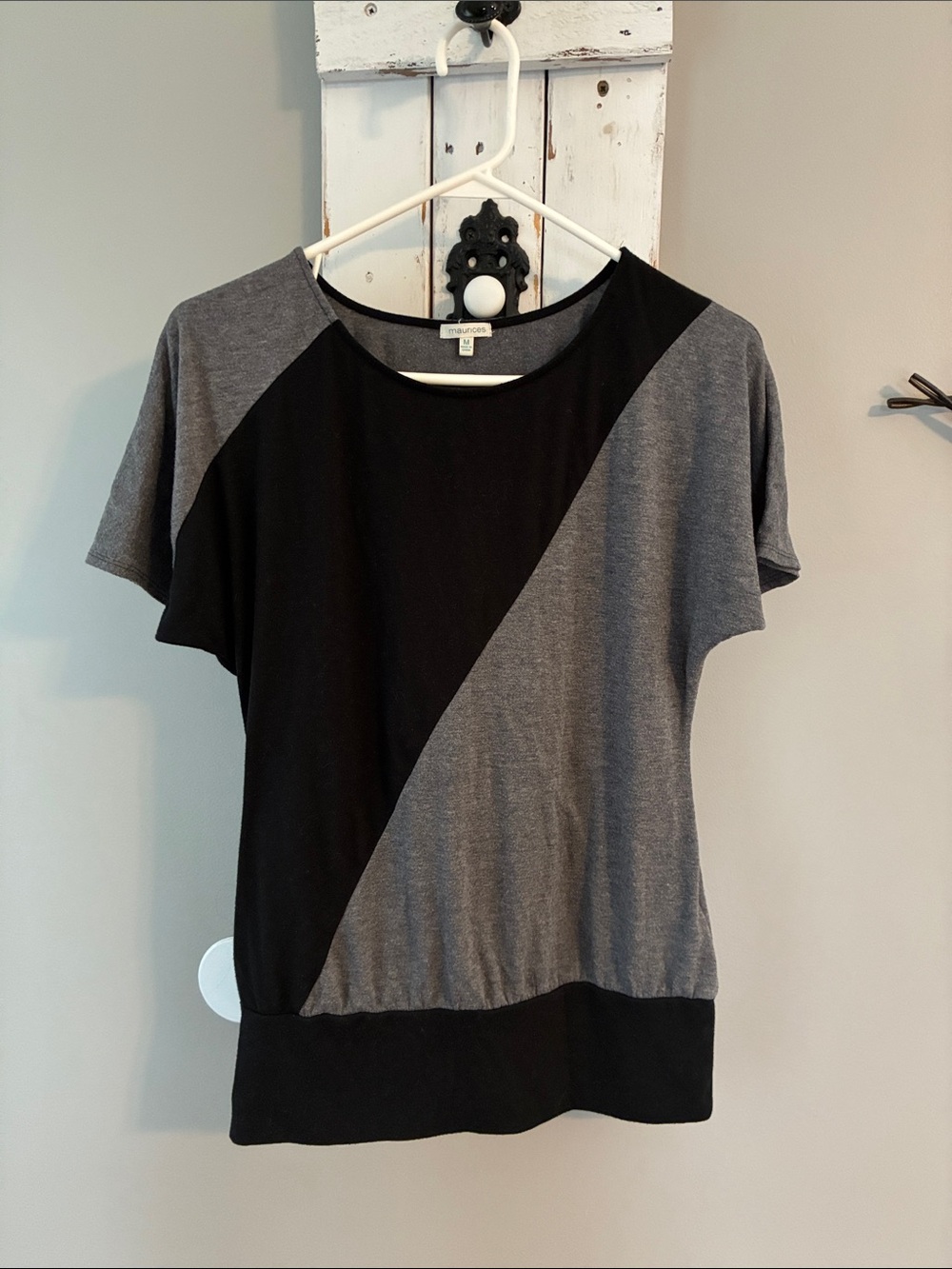 Women’s Maurice’s fitted waist band black and gray top